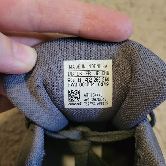 Adidas sneakers - Picture 2 of 5